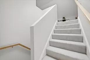 9 Park St, Boston, MA 02122 - Photo 28