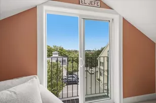 9 Park St, Boston, MA 02122 - Photo 34