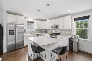 9 Park St, Boston, MA 02122 - Photo 4