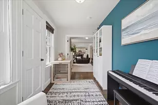 9 Park St, Boston, MA 02122 - Photo 12