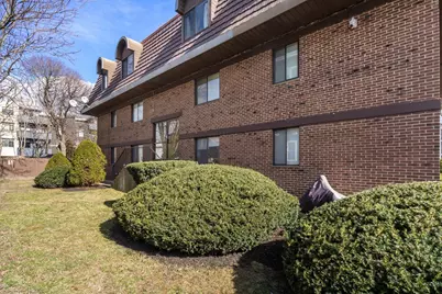 84 Grant St #12, Somerville, MA 02145 - Photo 16