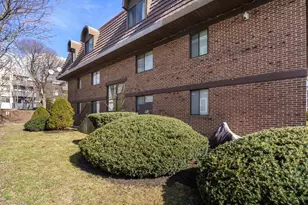 84 Grant St, Somerville, MA 02145 - Photo 16