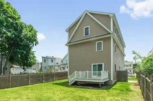 66 Ash St, Waltham, MA 02453 - Photo 2