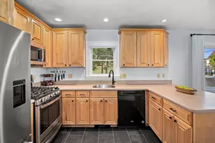 56 Hewlett St, Boston, MA 02131 - Photo 10
