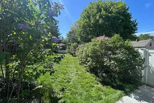 19 W Elm St, Townsend, MA 01474 - Photo 4