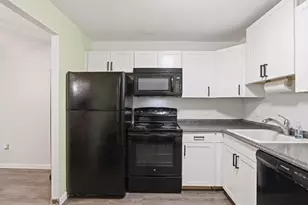 491 W Central St, Franklin, MA 02038 - Photo 2