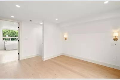 17 Princeton St #PH, Boston, MA 02128 - Photo 12