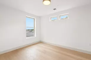 17 Princeton St, Boston, MA 02128 - Photo 10