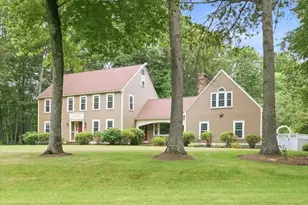 36 Wagon Rd, Walpole, MA 02081 - Photo 2