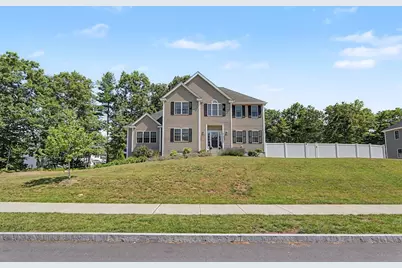 377 Rebecca Rd, Northbridge, MA 01588 - Photo 6