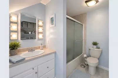 70 Pine Grove Ave, Lynn, MA 01905 - Photo 16