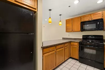 360 Littleton Rd #H5, Chelmsford, MA 01824 - Photo 2