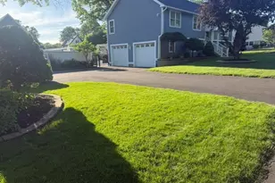 10 Dean St, Hudson, MA 01749 - Photo 2