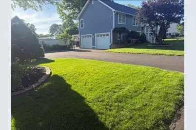 10 Dean Street, Hudson, MA 01749 - Photo 2