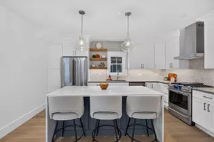 131 Hudson St, Somerville, MA 02144 - Photo 2