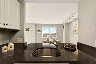 8 Museum Way, Cambridge, MA 02141 - Photo 2