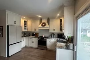 29 Bennett St, Hudson, MA 01749 - Photo 12