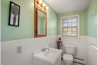 42 Rockland Ave, Arlington, MA 02474 - Photo 24
