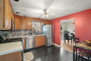 42 Rockland Ave, Arlington, MA 02474 - Photo 8