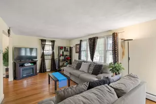 42 Rockland Ave, Arlington, MA 02474 - Photo 6