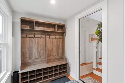 42 Messinger St #42, Canton, MA 02021 - Photo 4