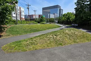 60 Cross St E, Somerville, MA 02145 - Photo 18