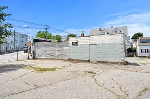 380 Lawrence St, Lowell, MA 01852 - Photo 8