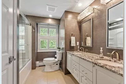 280 Quinapoxet St, Holden, MA 01522 - Photo 30