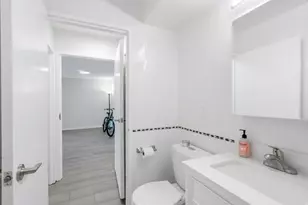 566 Commonwealth, Boston, MA 02215 - Photo 24