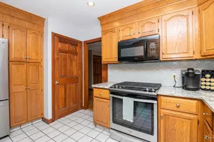 217 Maple St, Danvers, MA 01923 - Photo 10