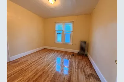 2 Shirley St #1, Worcester, MA 01610 - Photo 6