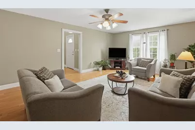 96 Pinewood Drive #4-B, Gardner, MA 01440 - Photo 4