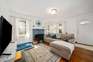 7 Gray Ave, Plymouth, MA 02360 - Photo 8