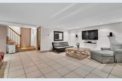 98 Winthrop Ave, Lowell, MA 01851 - Photo 16