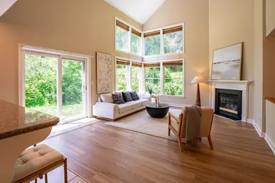 25 Livermore Ln #25, Weston, MA 02493 - Photo 4