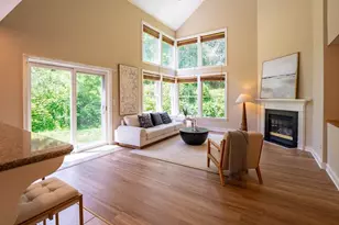25 Livermore Ln, Weston, MA 02493 - Photo 4