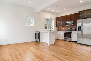 823 E 6th St, Boston, MA 02127 - Photo 4