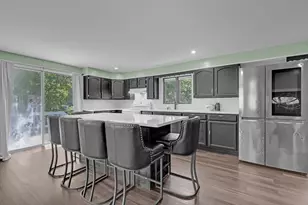 410 Greenwood St, Millbury, MA 01527 - Photo 4
