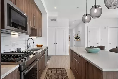 232 Old Colony Ave #506, Boston, MA 02127 - Photo 4
