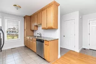 54 E Silver St, Westfield, MA 01085 - Photo 6
