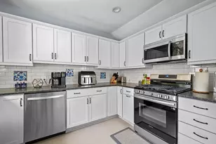 12 Boynton St, Swampscott, MA 01907 - Photo 2