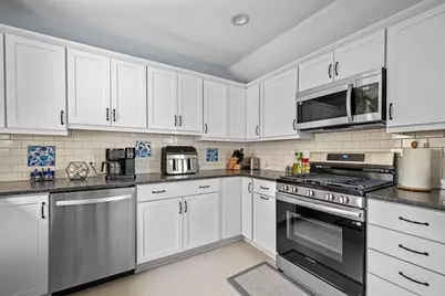 12 Boynton St, Swampscott, MA 01907 - Photo 2