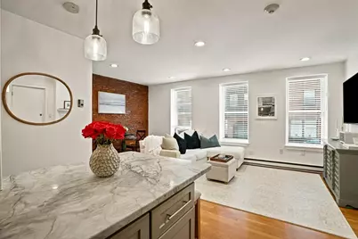 8 Battery St #4, Boston, MA 02109 - Photo 14