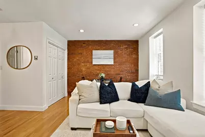 8 Battery St #4, Boston, MA 02109 - Photo 10