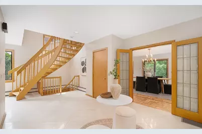 14 Maxcy Dr, Providence, RI 02906 - Photo 10
