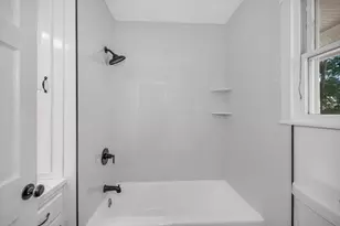 108 Ashland Ave, Methuen, MA 01844 - Photo 16