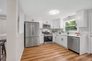 22 Maple Ave, Danvers, MA 01923 - Photo 10