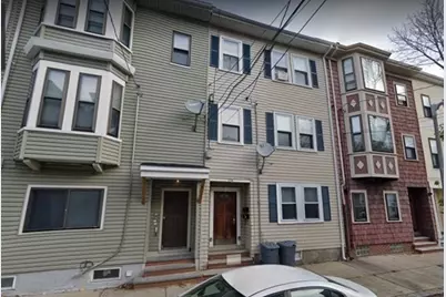 172 W 6th St #1, Boston, MA 02127 - Photo 1
