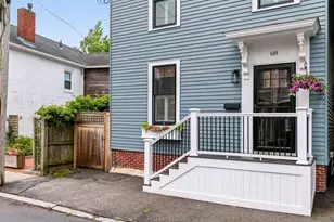 68 Milk St, Newburyport, MA 01950 - Photo 4
