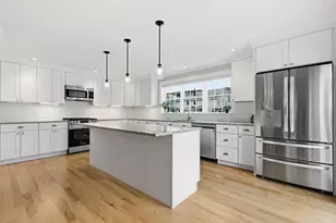 39 French St, Watertown, MA 02472 - Photo 2